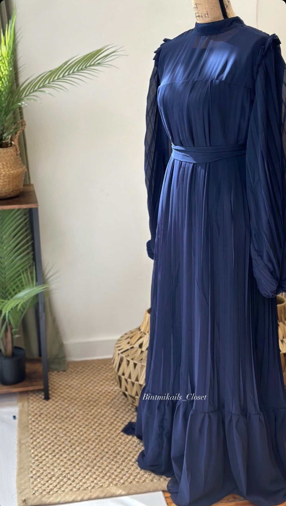 Pleats Me Please Abaya 