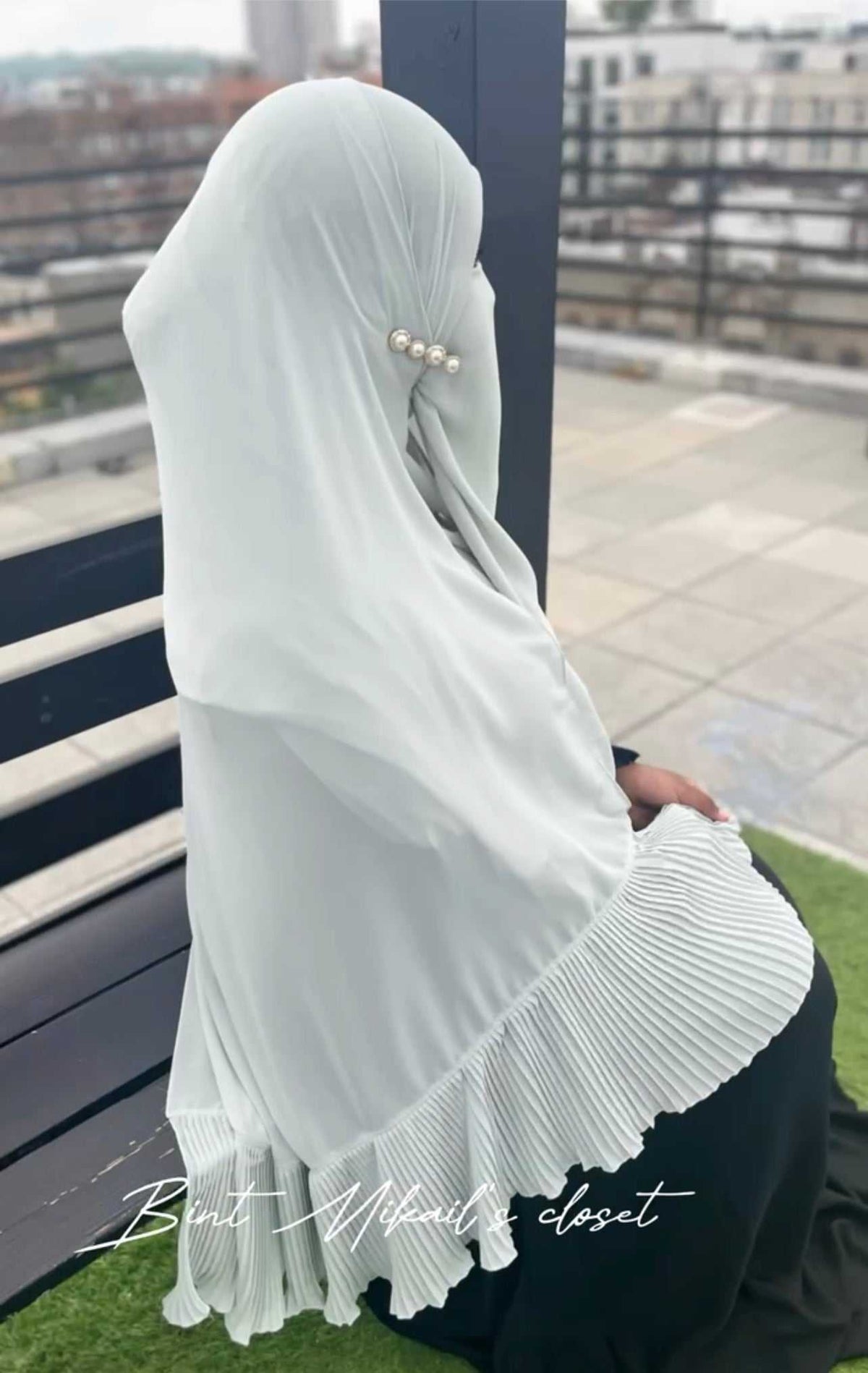 XL Shayla with Pleats